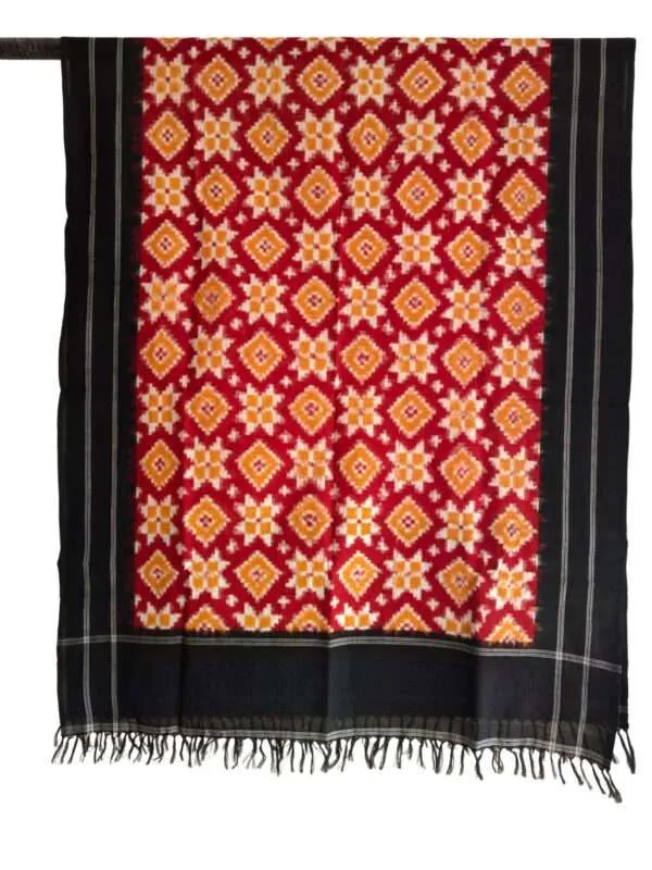 40 Pochampally Double Ikat Theliya Dupatta