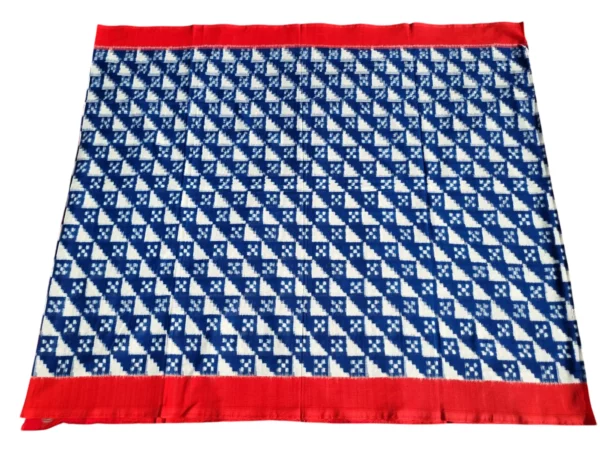 Premium handloom saree, lightweight and ideal for any occasion