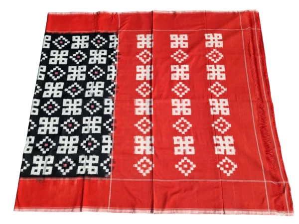 Comfortable cotton handloom saree with a modern touch