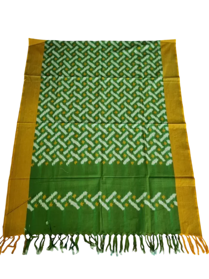 Soft and vibrant Pochampally dupatta in premium quality fabric