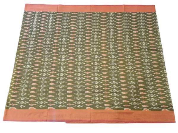 Exquisite Handloom Pochampally Saree with Bold Ikat Patterns
