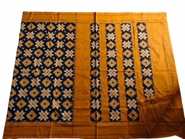 Green And Mustard Theliya Rumal Saree with Blouse – 6.2 Meters of Heritage Elegance