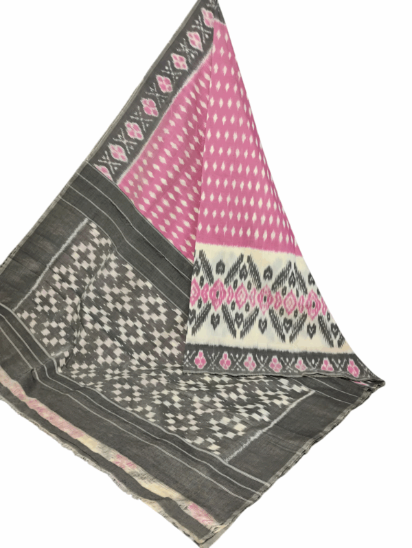 Authentic Pochampally Saree – Handwoven Cotton Elegance