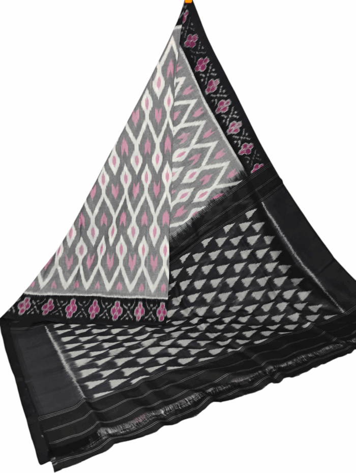 Authentic Pochampally Saree – Handwoven Cotton Elegance - Image 1