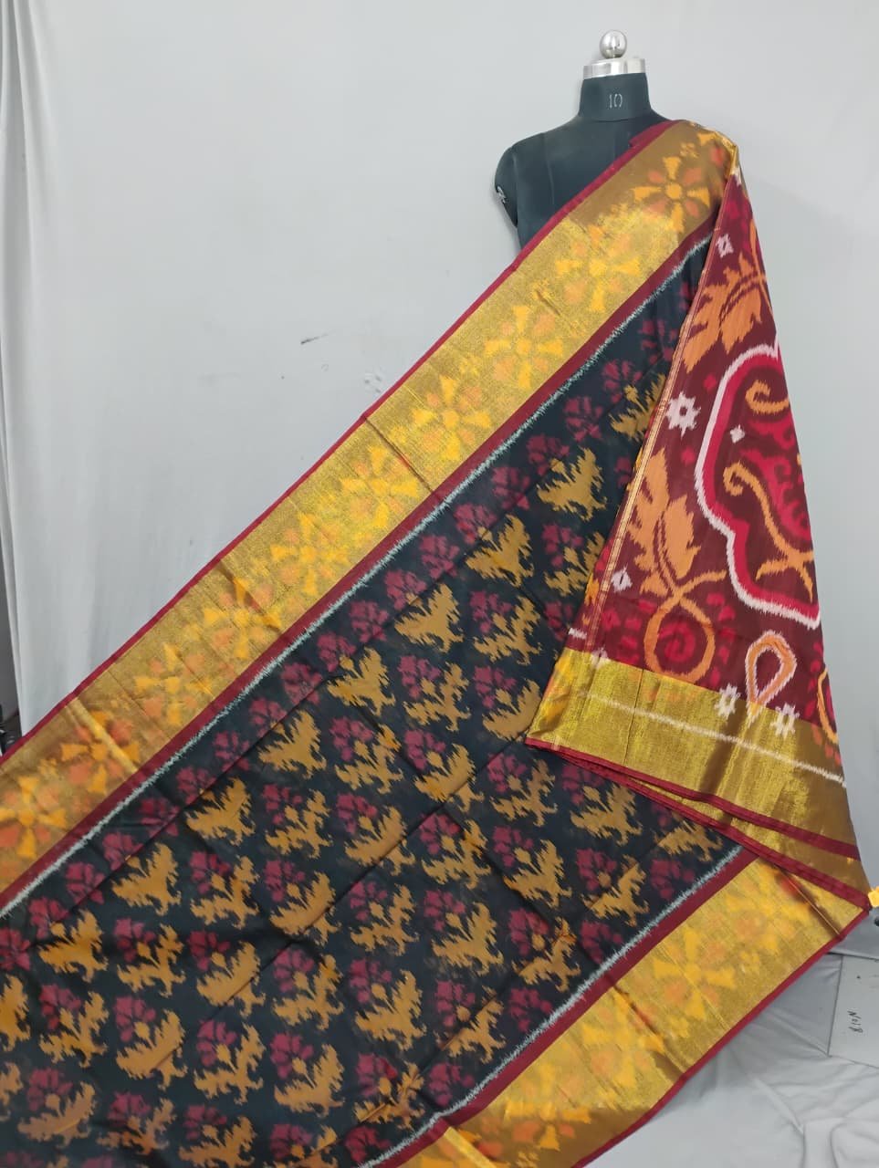 2025/07/1000422085.jpg Pochampally Saree in Cotton Silk with Ikat Design & Blouse - Image 1