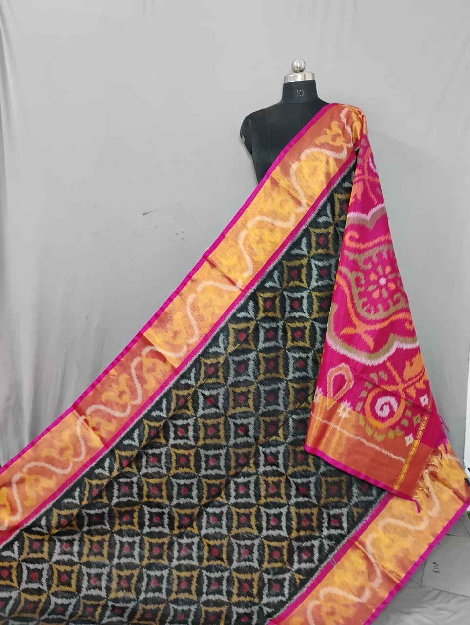 2025/07/1000422091.jpg Pochampally Saree in Cotton Silk with Ikat Design & Blouse - Image 1
