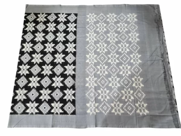 Green And Mustard Theliya Rumal Saree with Blouse – 6.2 Meters of Heritage Elegance