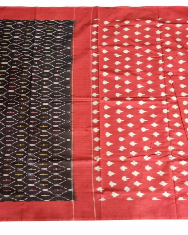 Luxurious Pochampally silk saree with symmetrical Ikat motifs"