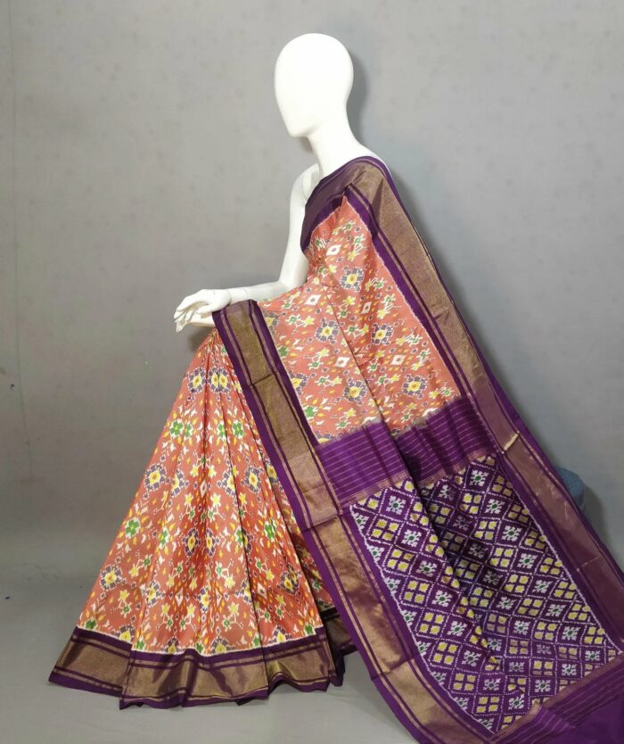 Pochampally Ikat Handloom Silk Saree- 6.2 Meters with Blouse - Image 1