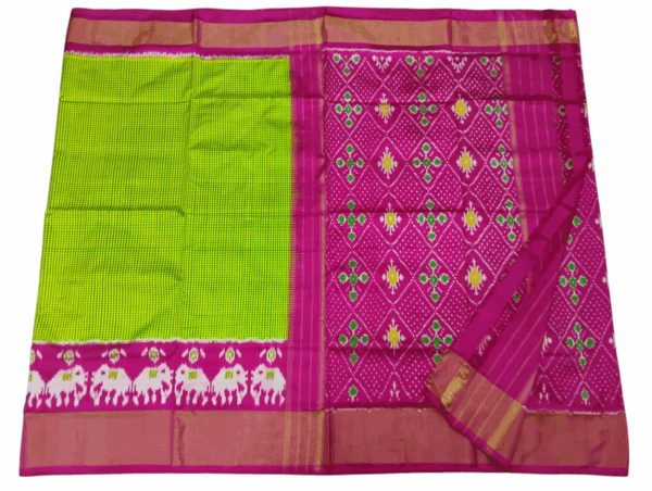 Pochampally Ikat Handloom Silk Saree- 6.2 Meters with Blouse