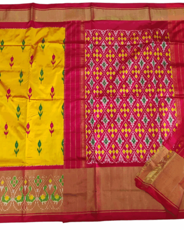 Pochampally Ikat Handloom Silk Saree- 6.2 Meters with Blouse