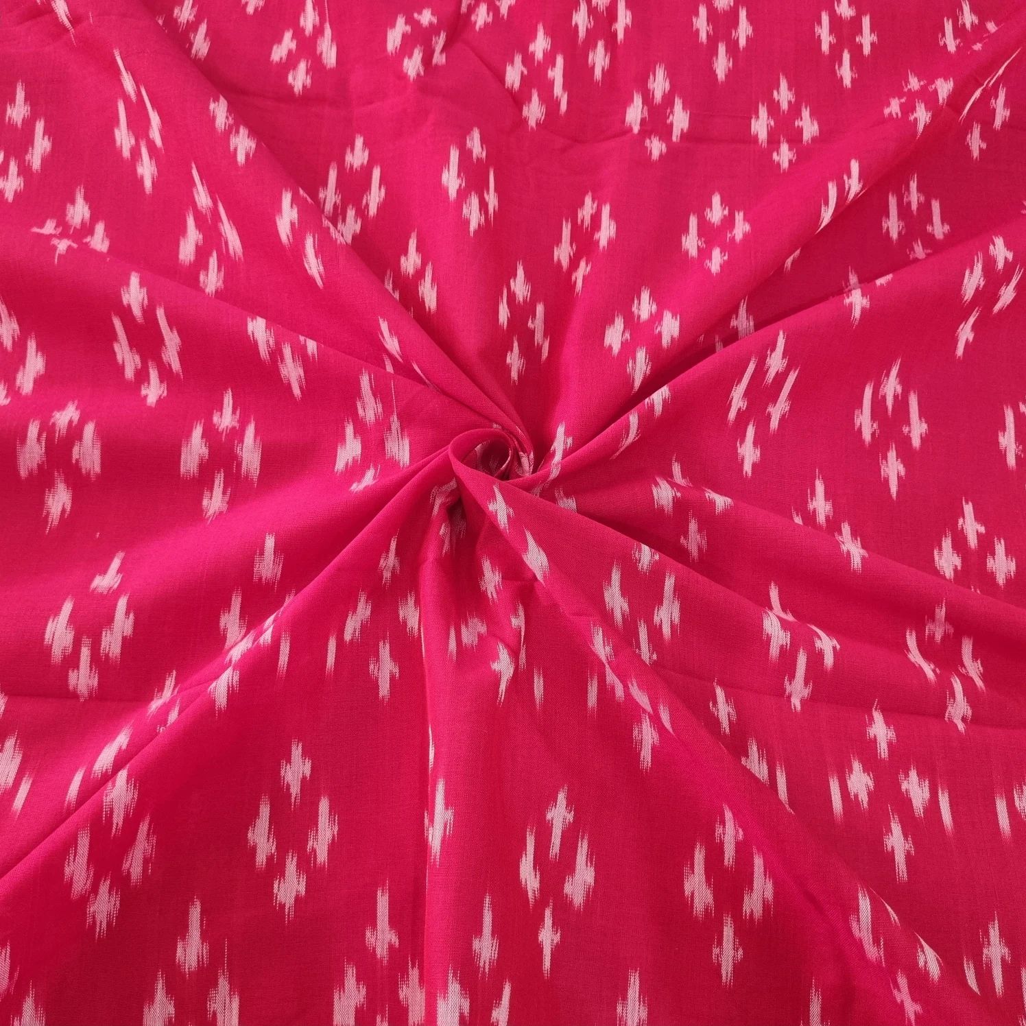 wp-17583537649287983779875742236824.webp Premium Mercerised Ikat Fabric for Elegant Creations - Image 1
