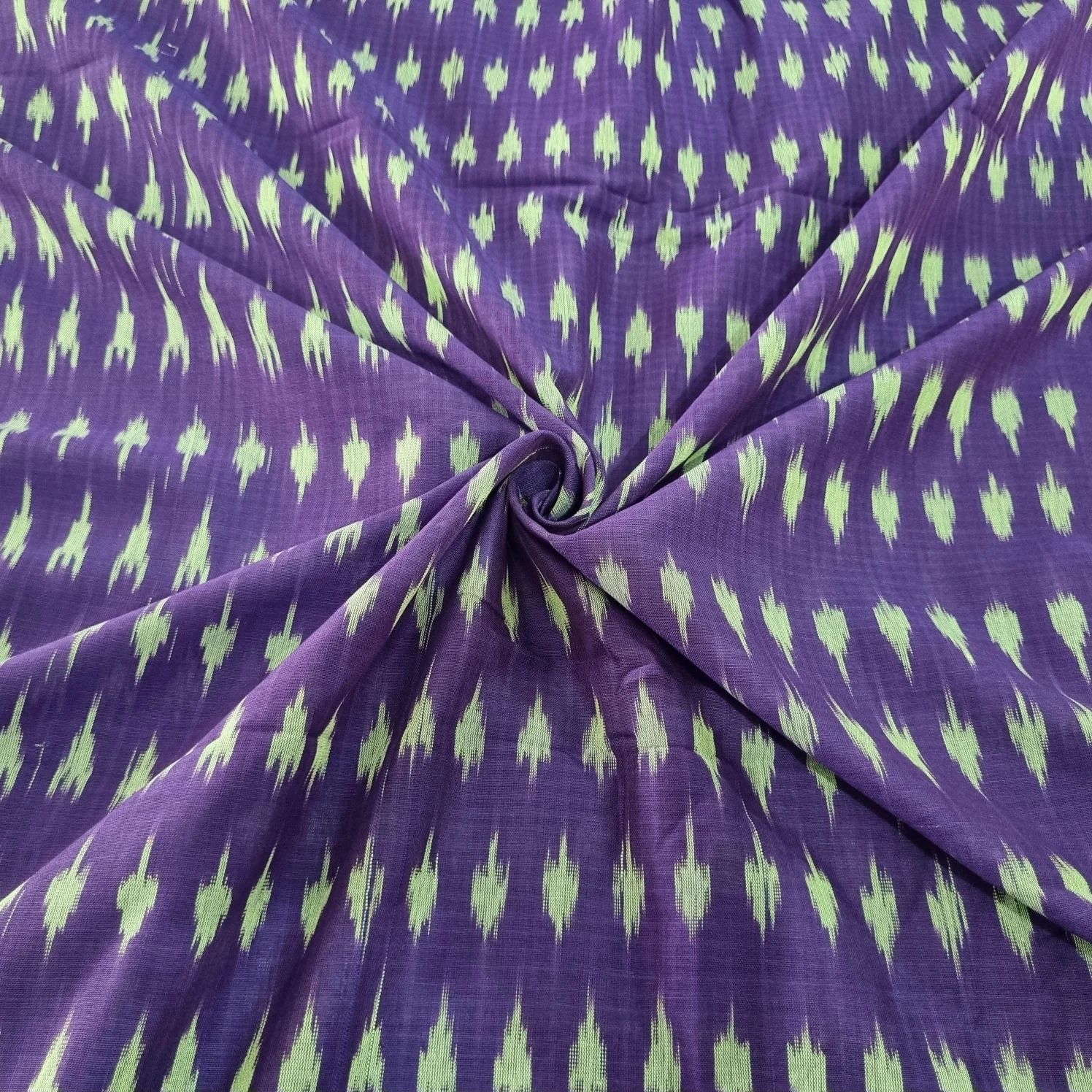 wp-17583537687291385101438082966278.webp Premium Mercerised Ikat Fabric for Elegant Creations - Image 1